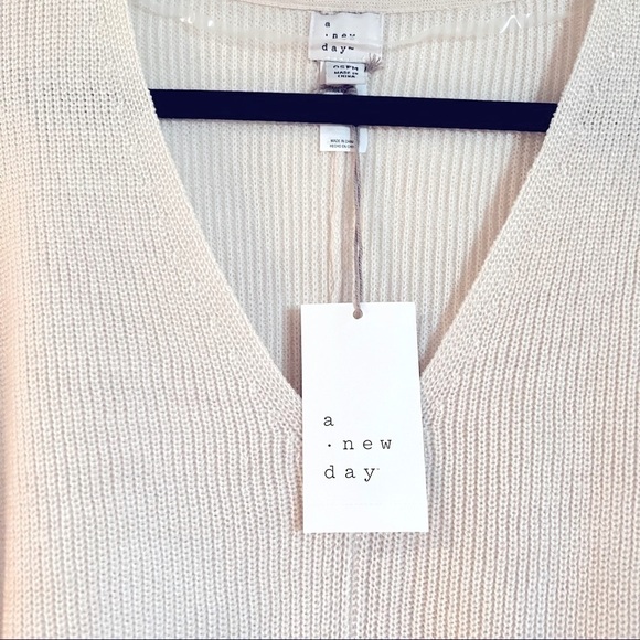 A New Day Cream Poncho - Picture 2 of 3